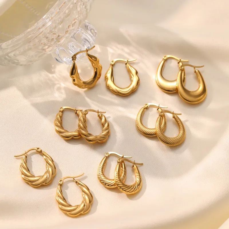 亚马逊爆款欧美耳环几何金色个性不锈钢水晶耳圈钛钢耳饰复古_主图-1 rendy Geometric Gold Earrings | Minimalist & Edgy Stainless Steel Jewelry - Image 1